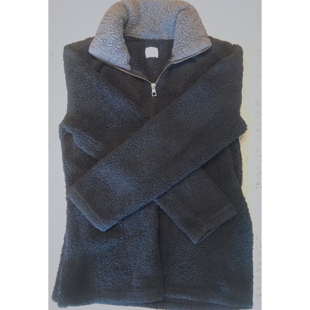 🔥 Super Soft Black Pullover